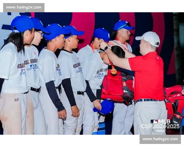 激情碰撞 追逐梦想 棒球赛事带你感受热血与荣耀的完美对决 - 副本 (2)