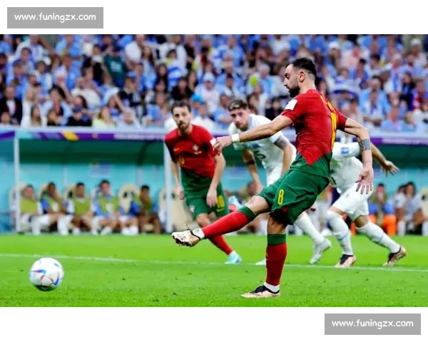 足球赛事全场精彩回顾：激情对决、进球瞬间与战术分析全方位呈现